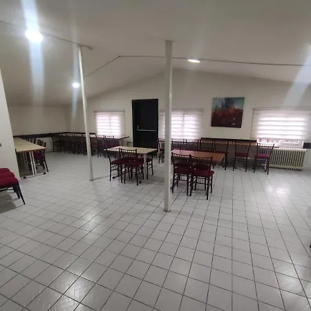 Hostelida